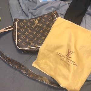 Louis Vuitton purse